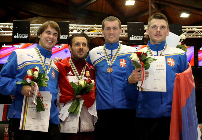 Pierwsi medaliści (zdjęcia)