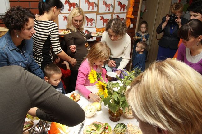 Warsztaty kulinarne dla dzieci i rodziców (zdjęcia)