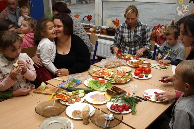 Warsztaty kulinarne dla dzieci i rodziców (zdjęcia)