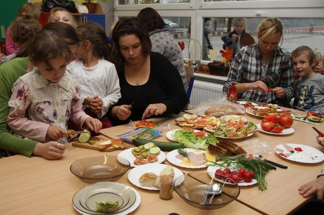 Warsztaty kulinarne dla dzieci i rodziców (zdjęcia)