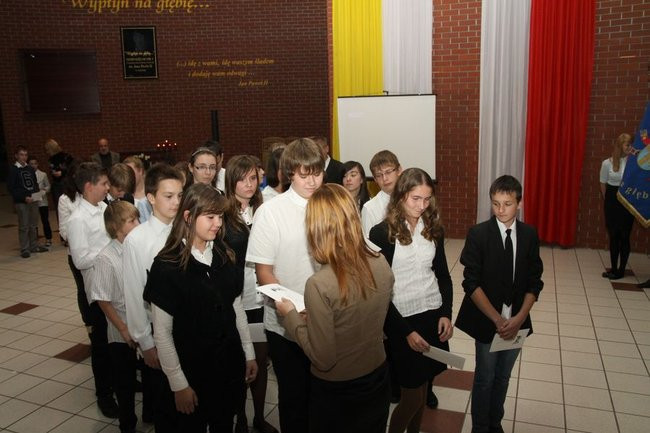 Święto szkoły i pasowanie w Gimnazjum nr 7