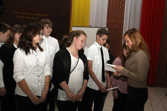 Święto szkoły i pasowanie w Gimnazjum nr 7