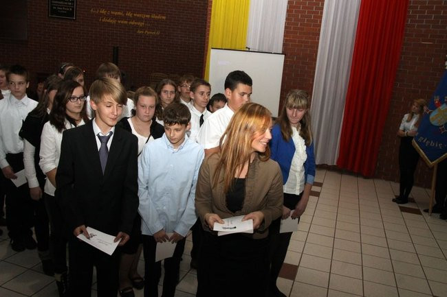 Święto szkoły i pasowanie w Gimnazjum nr 7