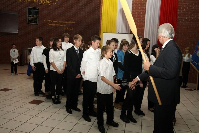 Święto szkoły i pasowanie w Gimnazjum nr 7