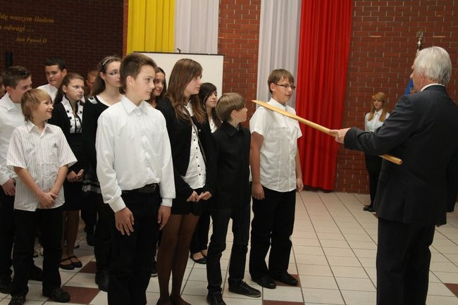 Święto szkoły i pasowanie w Gimnazjum nr 7