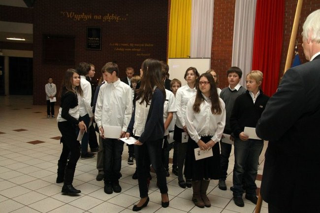 Święto szkoły i pasowanie w Gimnazjum nr 7