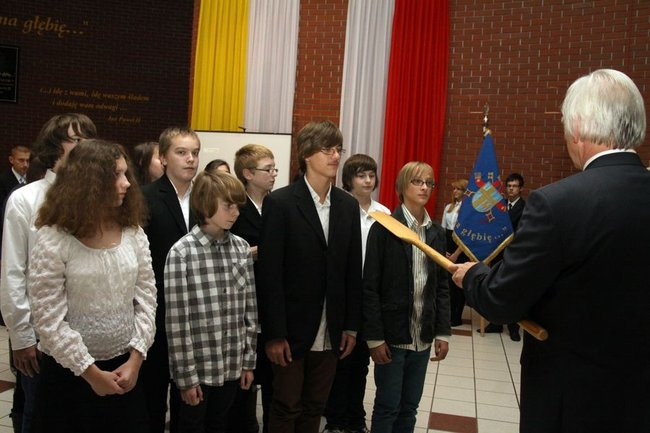 Święto szkoły i pasowanie w Gimnazjum nr 7