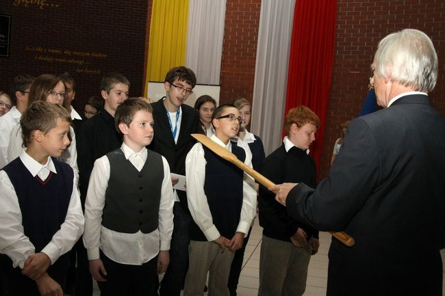 Święto szkoły i pasowanie w Gimnazjum nr 7