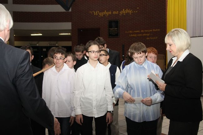 Święto szkoły i pasowanie w Gimnazjum nr 7