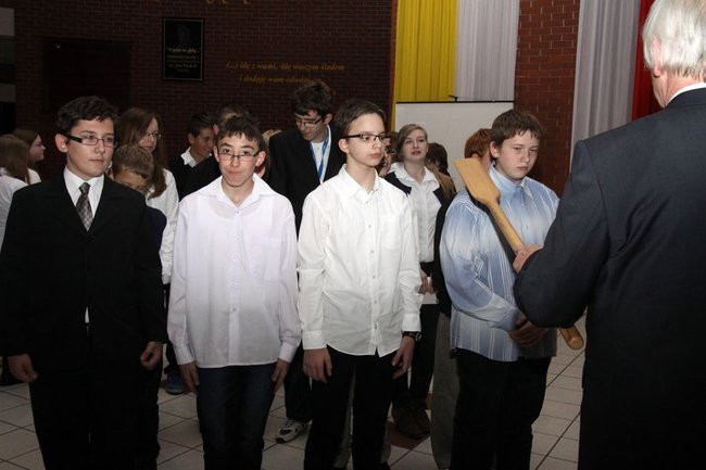 Święto szkoły i pasowanie w Gimnazjum nr 7