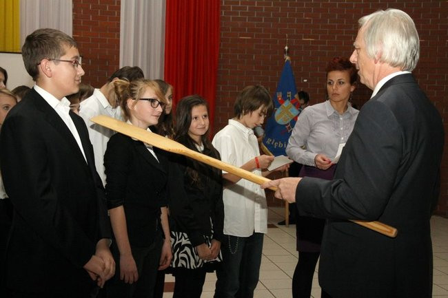 Święto szkoły i pasowanie w Gimnazjum nr 7