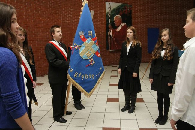 Święto szkoły i pasowanie w Gimnazjum nr 7