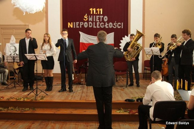 Apel w III LO w Lesznie (zdjęcia)