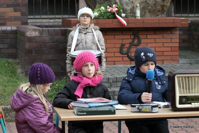 Dwunastka na Święto Niepodległości (zdjęcia)