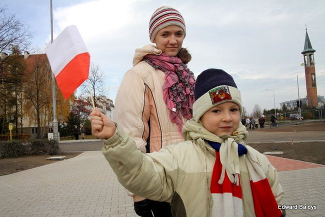Coraz więcej ludzi chce świętować (zdjęcia)