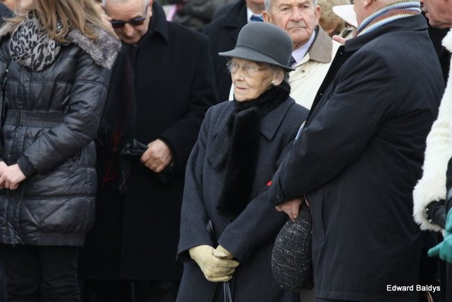 Coraz więcej ludzi chce świętować (zdjęcia)