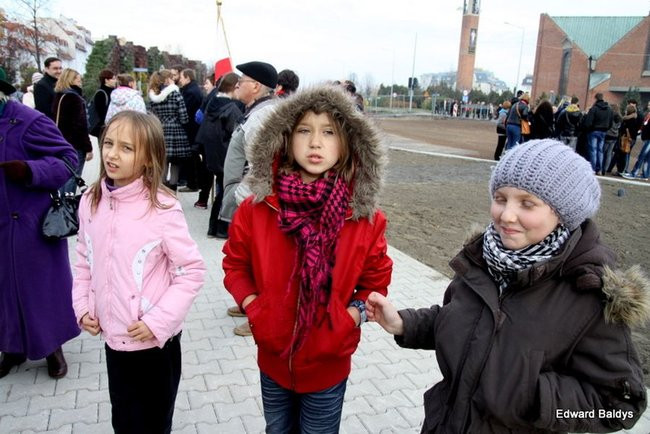 Coraz więcej ludzi chce świętować (zdjęcia)