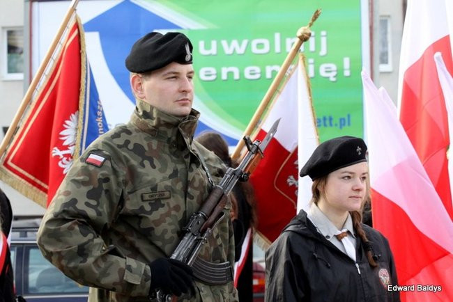 Coraz więcej ludzi chce świętować (zdjęcia)