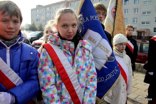 Coraz więcej ludzi chce świętować (zdjęcia)