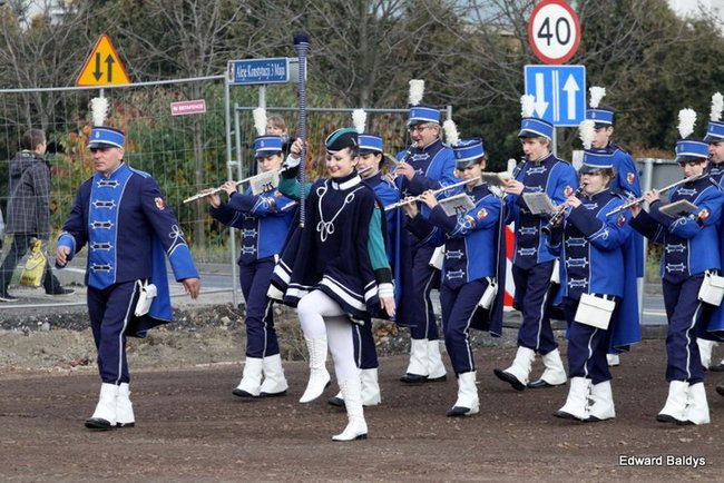 Coraz więcej ludzi chce świętować (zdjęcia)
