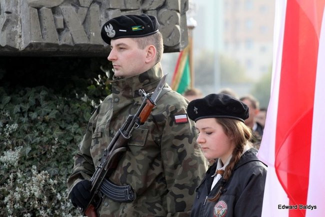 Coraz więcej ludzi chce świętować (zdjęcia)