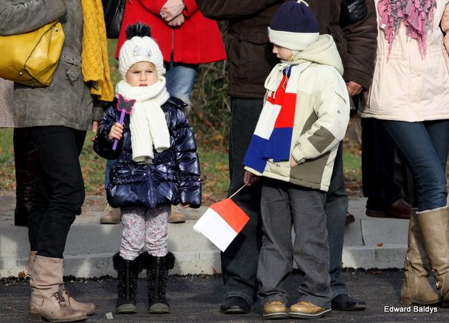 Coraz więcej ludzi chce świętować (zdjęcia)