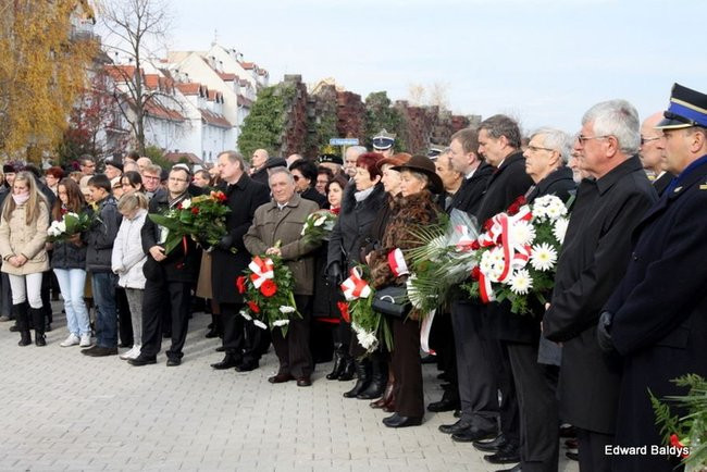 Coraz więcej ludzi chce świętować (zdjęcia)