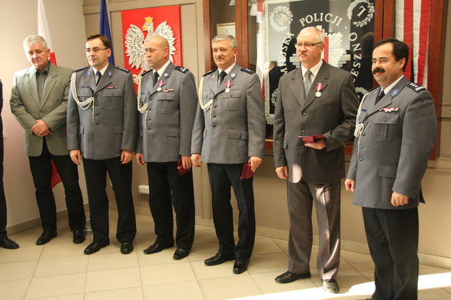 Policjanci odznaczeni (zdjęcia)