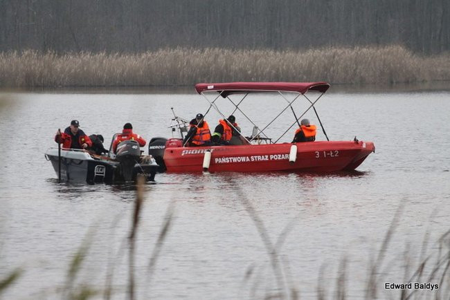 Jedna osoba nie żyje, drugiej szukają (zdjęcia)
