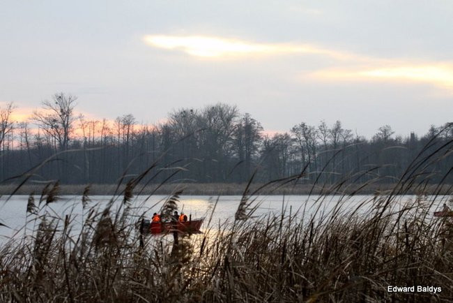 Jedna osoba nie żyje, drugiej szukają (zdjęcia)