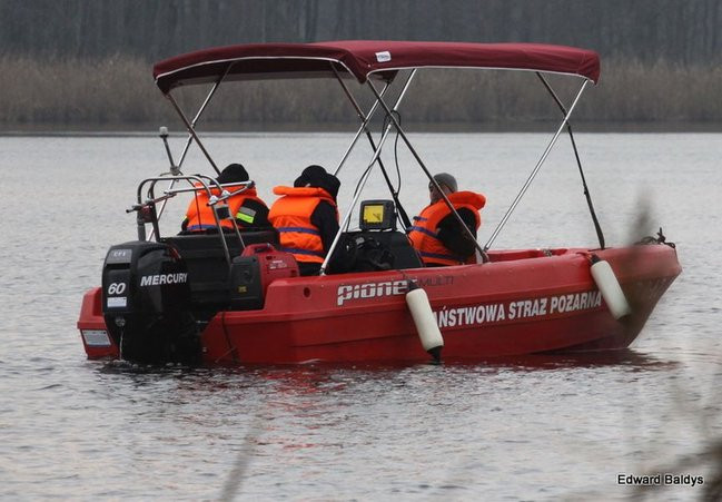 Jedna osoba nie żyje, drugiej szukają (zdjęcia)