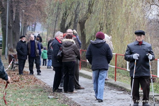 Jedna osoba nie żyje, drugiej szukają (zdjęcia)