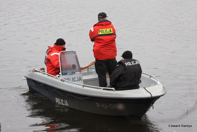 Jedna osoba nie żyje, drugiej szukają (zdjęcia)