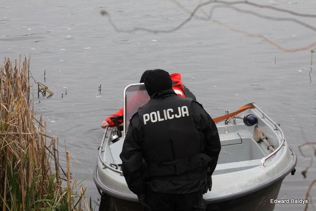 Jedna osoba nie żyje, drugiej szukają (zdjęcia)