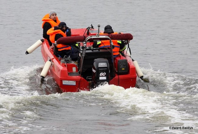 Jedna osoba nie żyje, drugiej szukają (zdjęcia)