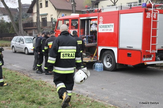 Jedna osoba nie żyje, drugiej szukają (zdjęcia)