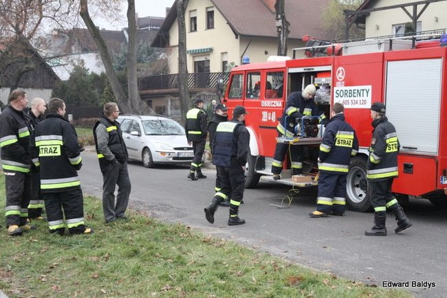 Jedna osoba nie żyje, drugiej szukają (zdjęcia)