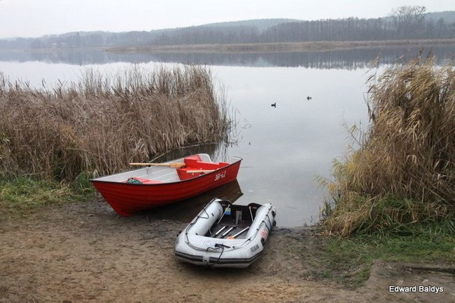 Jedna osoba nie żyje, drugiej szukają (zdjęcia)
