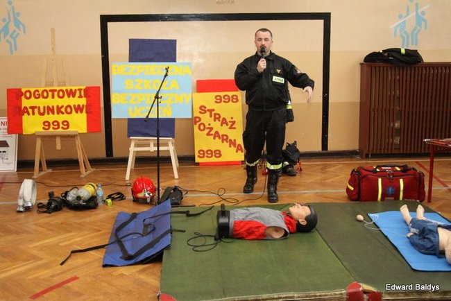 Bezpieczna szkoła i uczeń w SP 10  (zdjęcia)