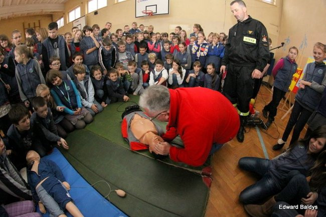 Bezpieczna szkoła i uczeń w SP 10  (zdjęcia)