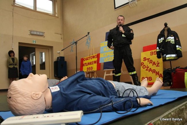 Bezpieczna szkoła i uczeń w SP 10  (zdjęcia)