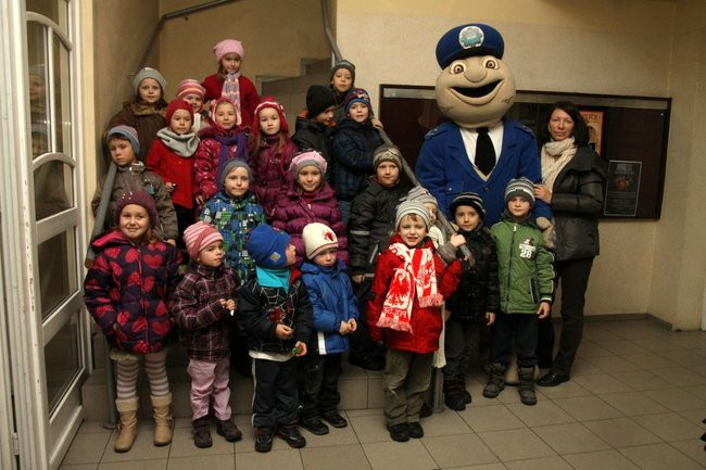 Wiedzą jak bezpiecznie się bawić (zdjęcia)