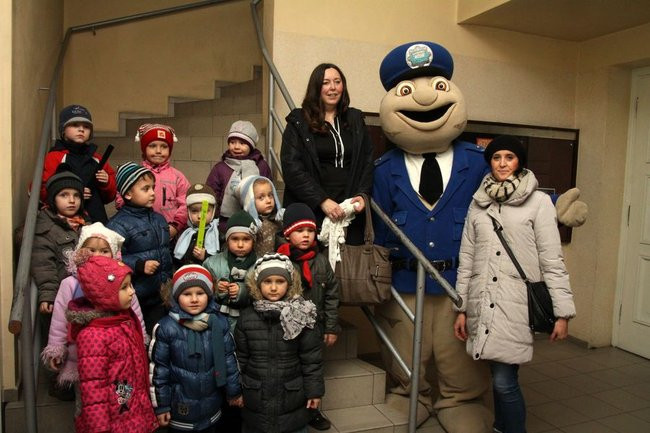 Wiedzą jak bezpiecznie się bawić (zdjęcia)