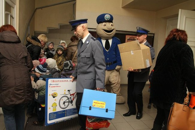 Wiedzą jak bezpiecznie się bawić (zdjęcia)