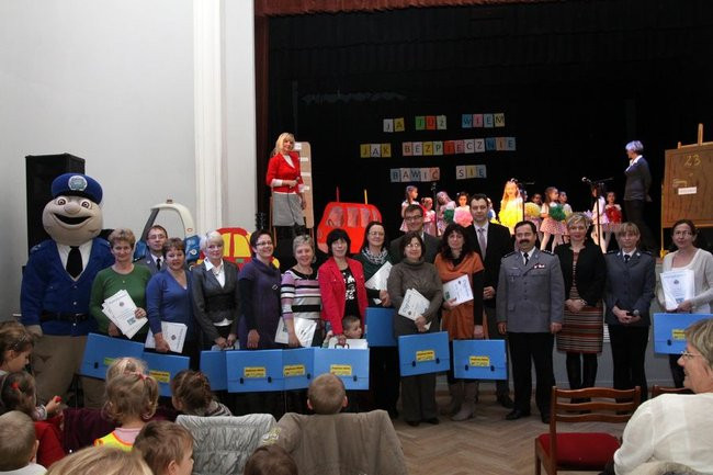 Wiedzą jak bezpiecznie się bawić (zdjęcia)