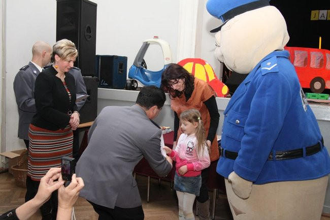 Wiedzą jak bezpiecznie się bawić (zdjęcia)