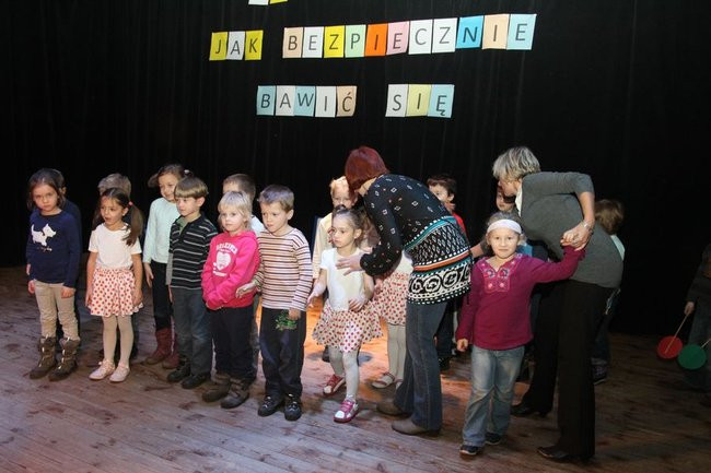 Wiedzą jak bezpiecznie się bawić (zdjęcia)