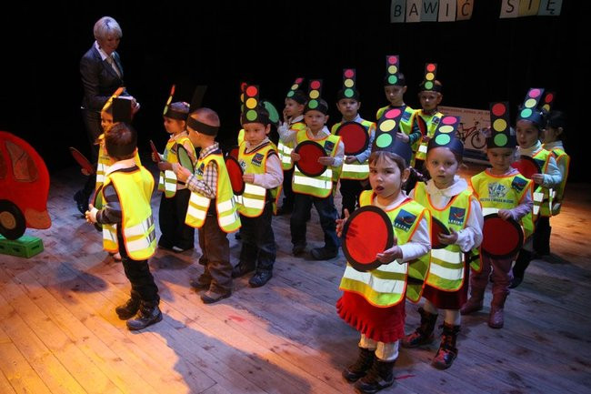 Wiedzą jak bezpiecznie się bawić (zdjęcia)