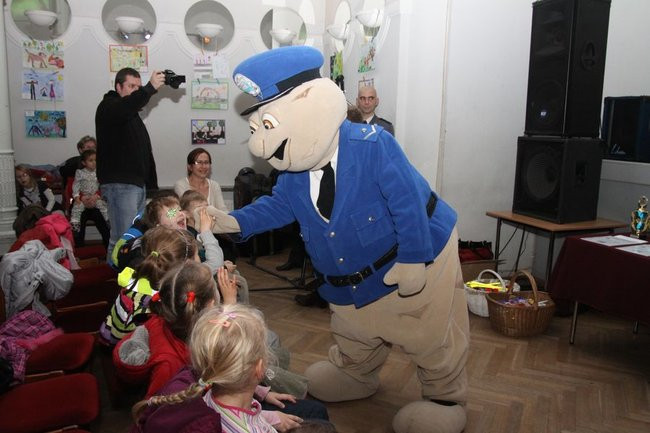 Wiedzą jak bezpiecznie się bawić (zdjęcia)