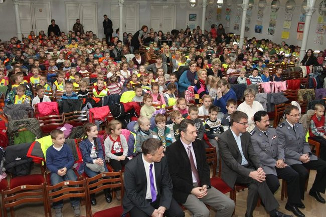 Wiedzą jak bezpiecznie się bawić (zdjęcia)